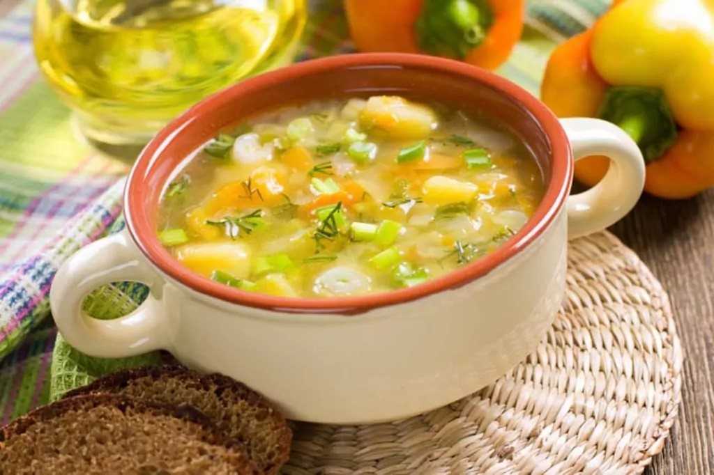 Суп из красной рыбы и морепродуктов для здоровья суставов