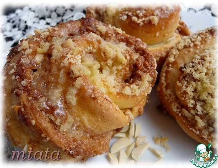 Как испечь рожки с ароматной начинкой из шоколада и орехов