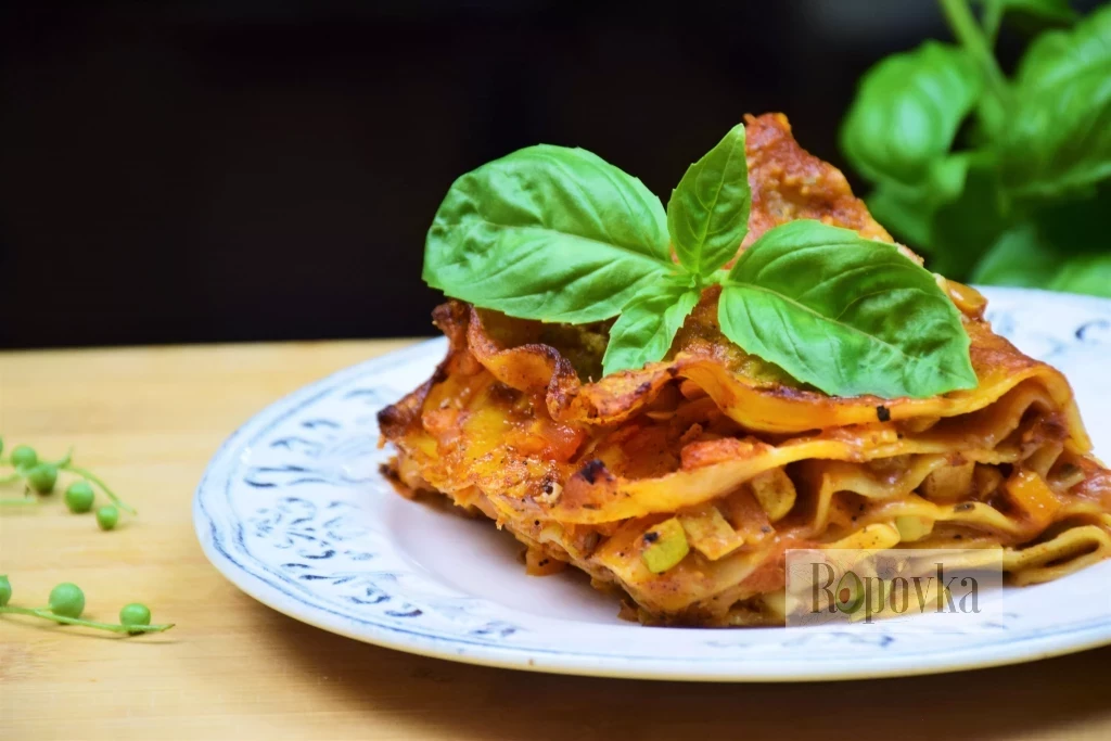 Лакомство для всей семьи: вегетарианская лазанья с овощами и сыром