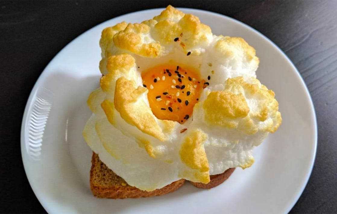 3. Яичница с овощами