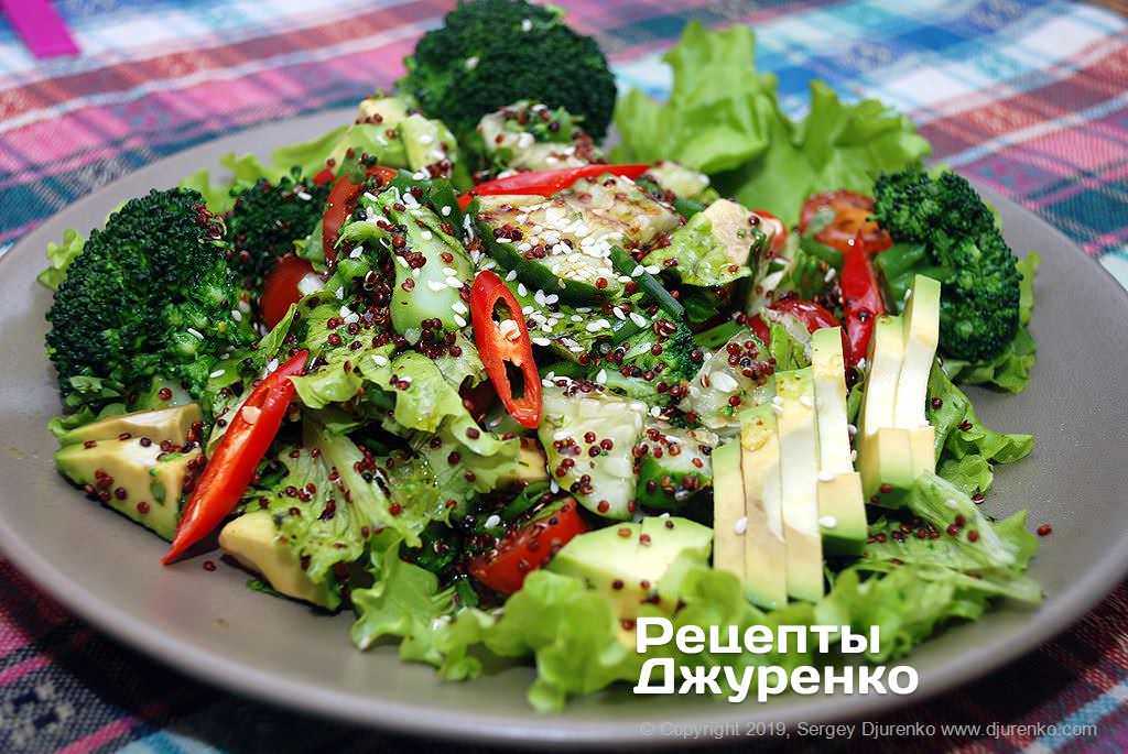 Почему кинза и киноа так популярны в салатах?