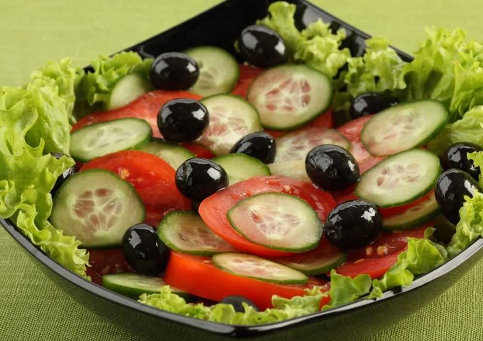 Салаты с оливками – средиземноморский вкус на вашем столе