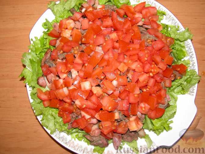 Матрешка вкусов: салаты с томатами в русской кухне