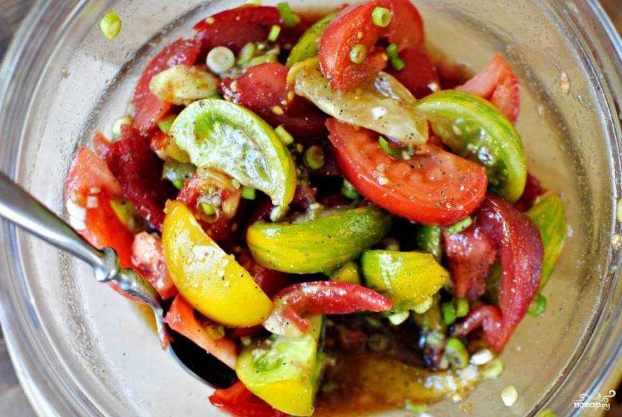 Салаты с томатами: особый вкус и аромат