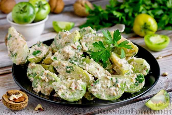 Салаты с томатами: особый вкус и аромат