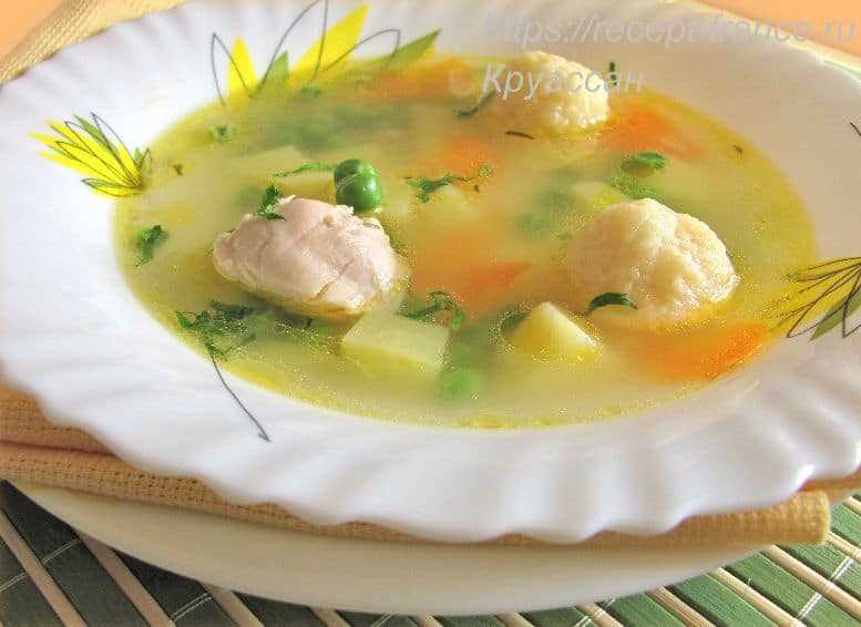Примерный рецепт куриного супа с лапшой: