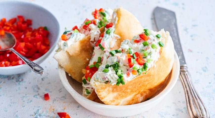 Синергия вкусов: салат с сыром и фруктами