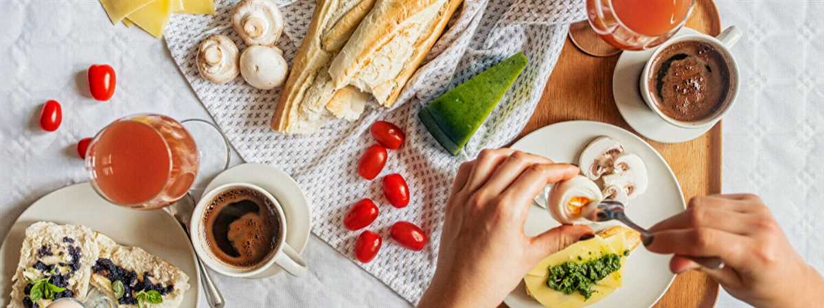 Банановые панкейки с кленовым сиропом