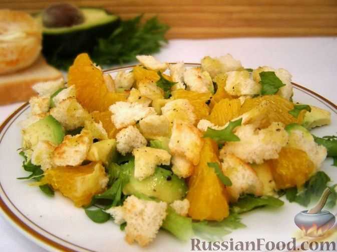 Вкусные и полезные салаты с апельсинами и миндалем Здоровые салаты с апельсинами и миндалем.